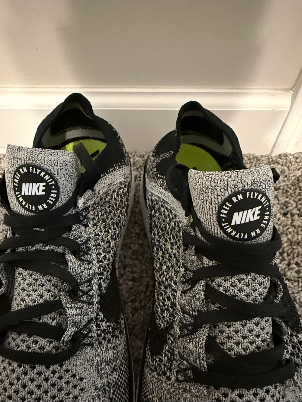 Nike Men’s Free Flyknit - Size 10 - Picture 2 of 4